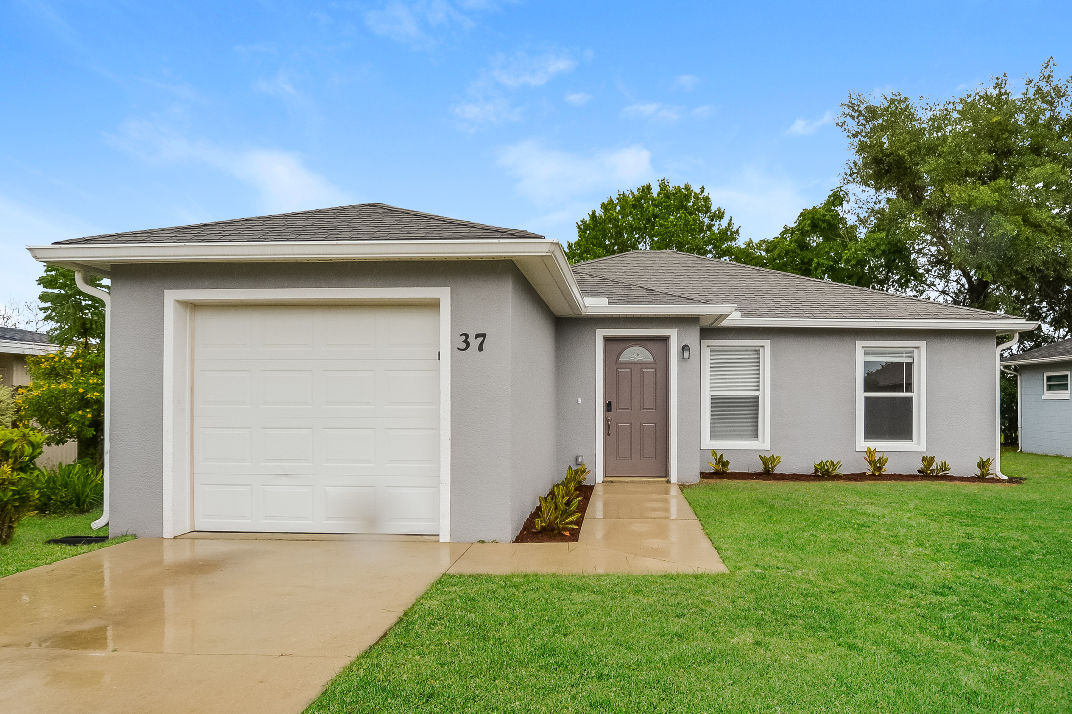37 Bonaire PL Umatilla, FL 32784